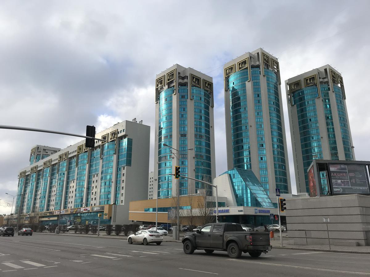 Apartments Near Bayterek Астана Экстерьер фото